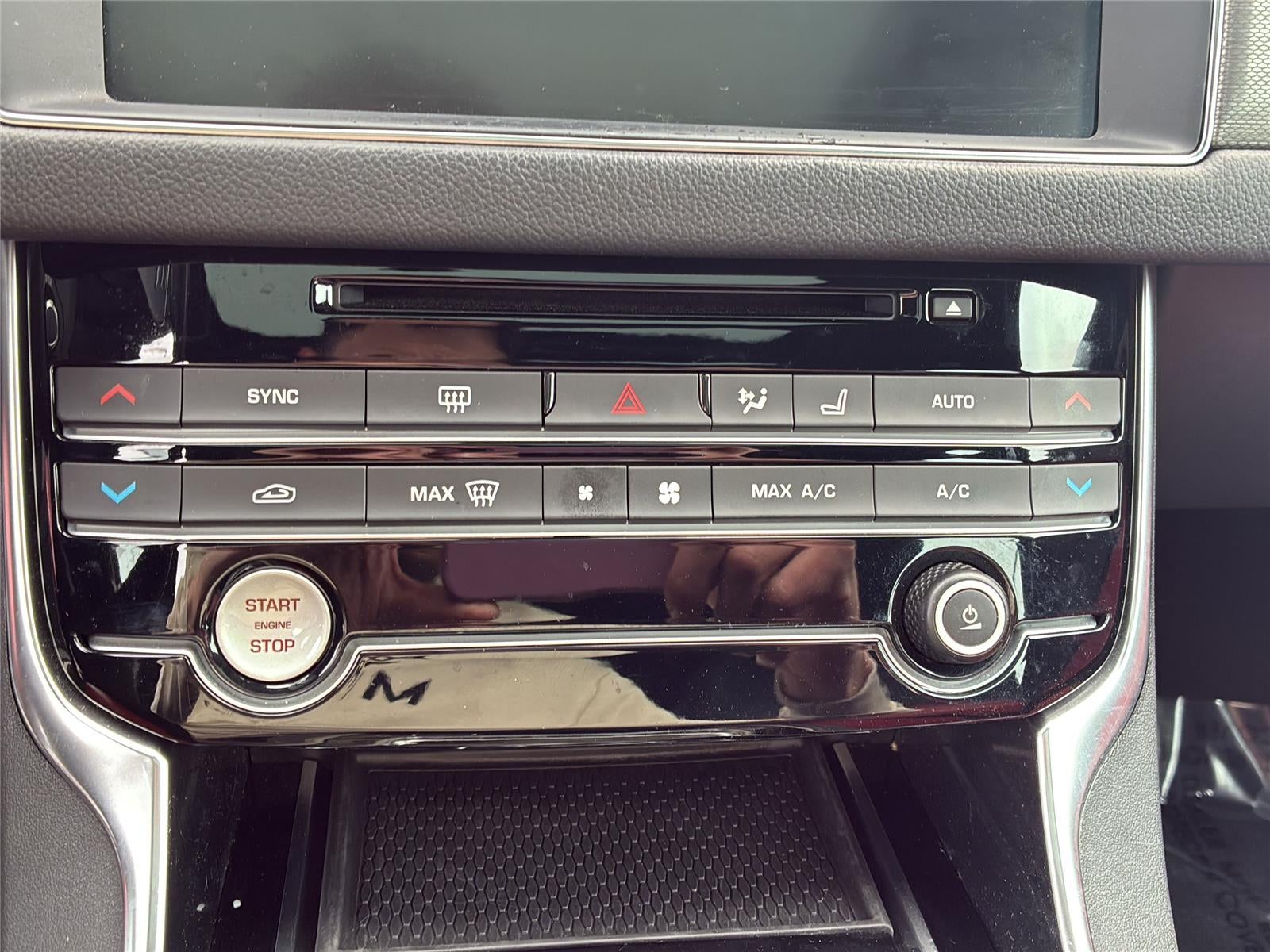 2020 Jaguar XF 30t Checkered Flag Limited Edition