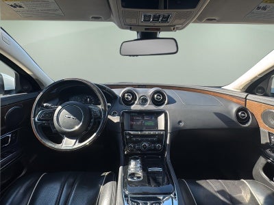 2016 Jaguar XJ Supercharged