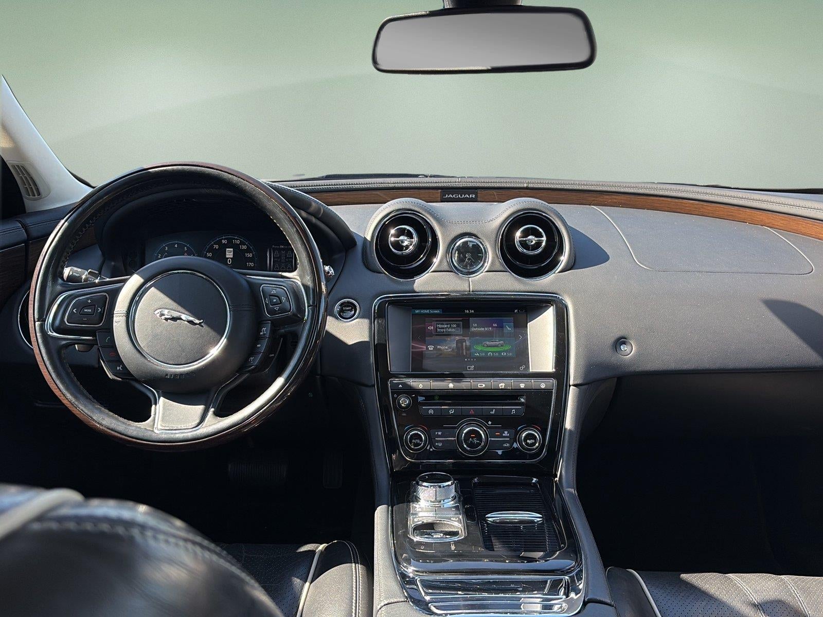 2016 Jaguar XJ Supercharged
