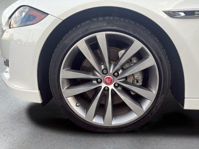 2019 Jaguar XJ R-Sport
