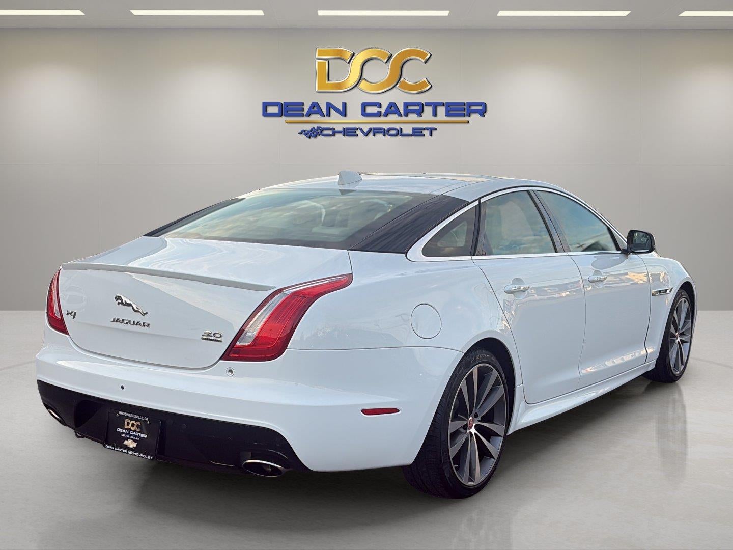 2019 Jaguar XJ R-Sport