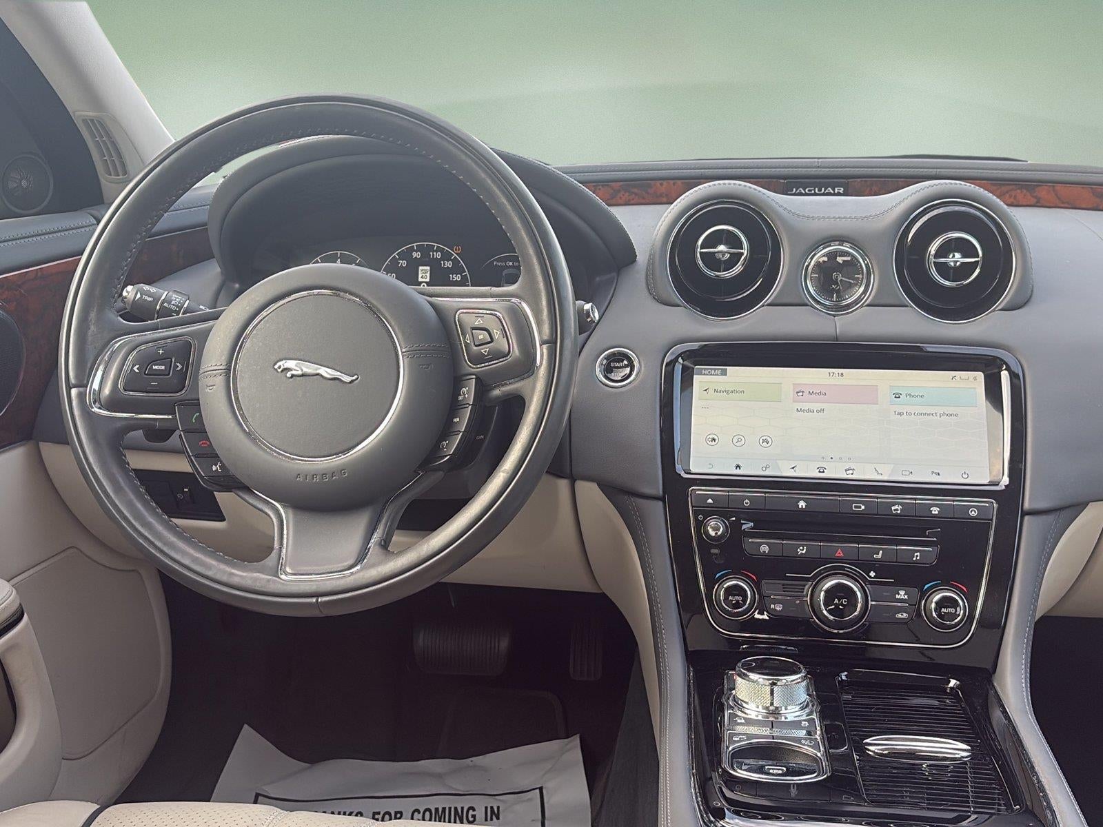 2019 Jaguar XJ R-Sport