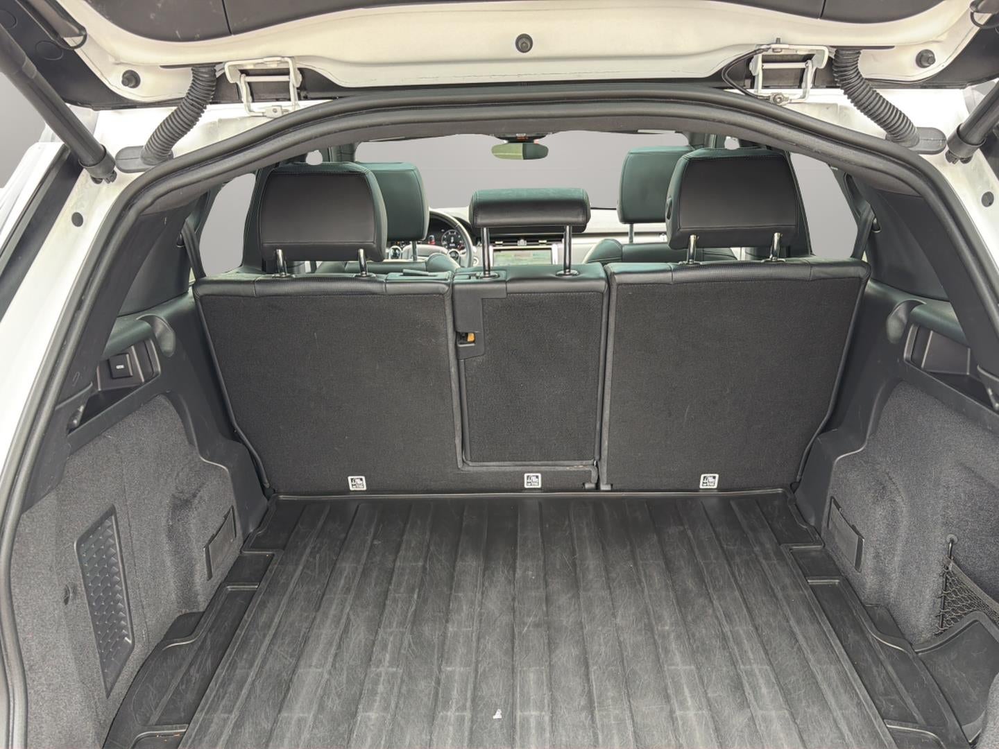 2020 Land Rover Discovery Sport SE