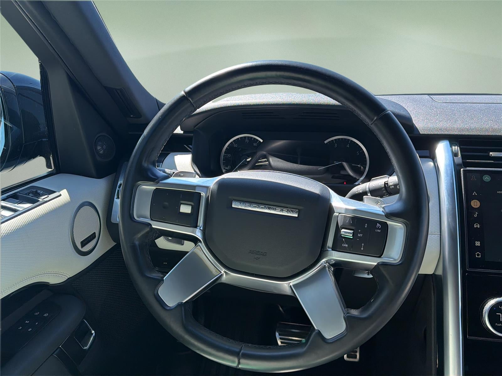 2023 Land Rover Discovery S R-Dynamic