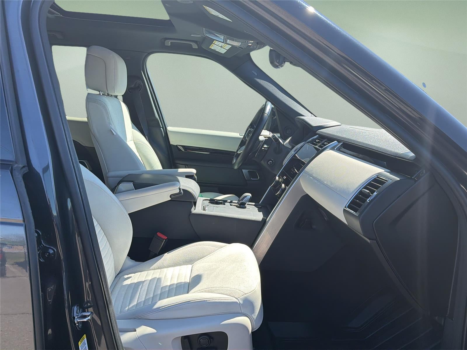 2023 Land Rover Discovery S R-Dynamic