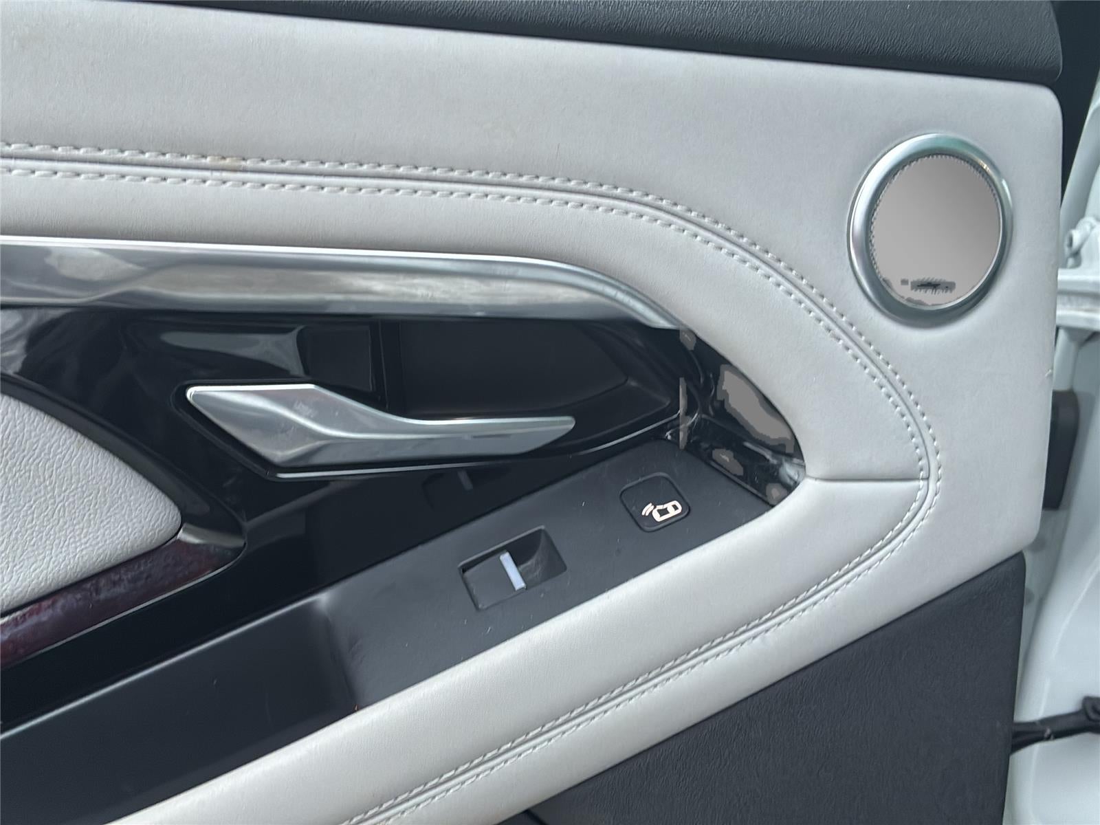 2020 Land Rover Range Rover Evoque SE