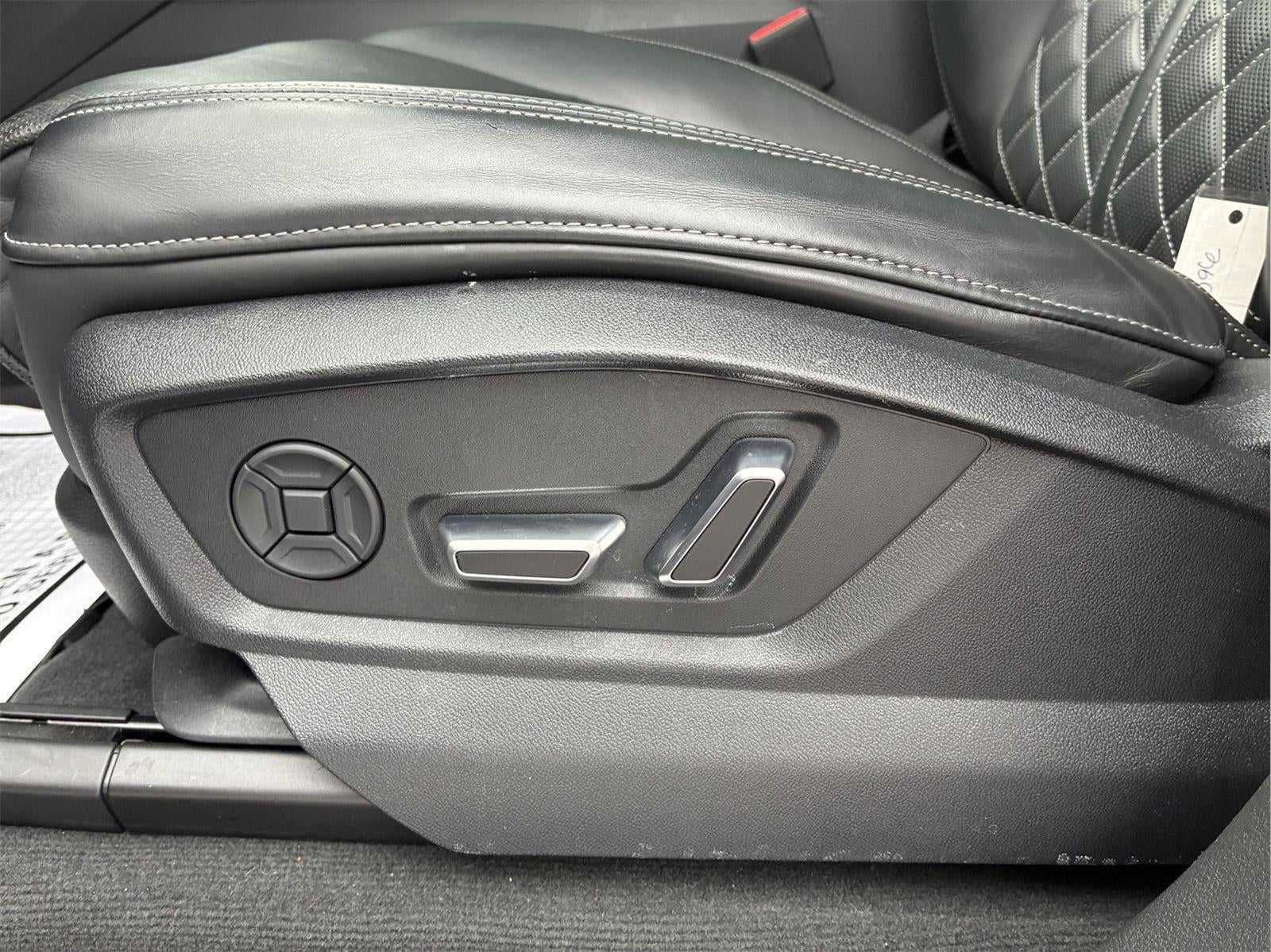 2024 Audi SQ8 Premium Plus