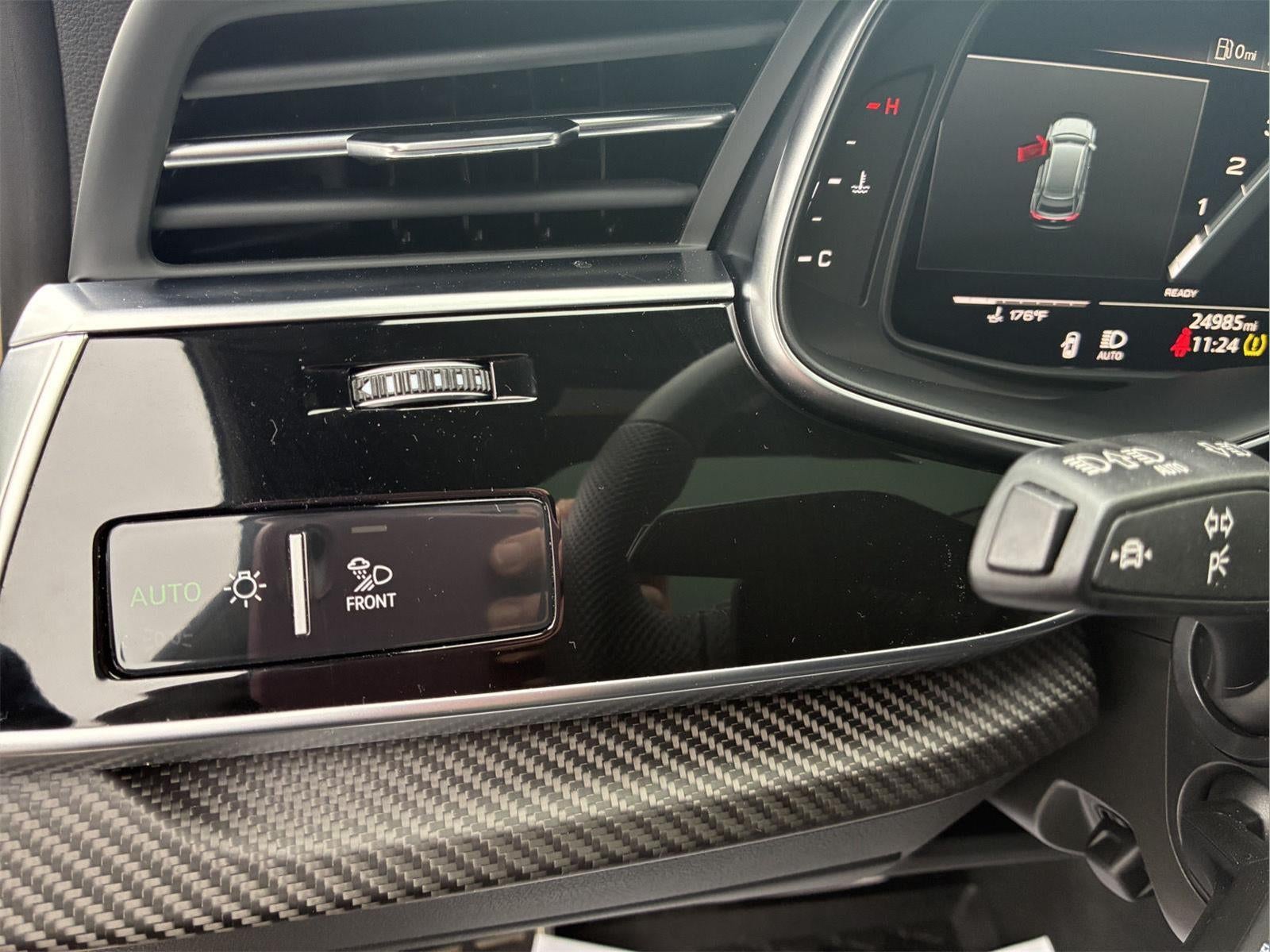 2024 Audi SQ8 Premium Plus