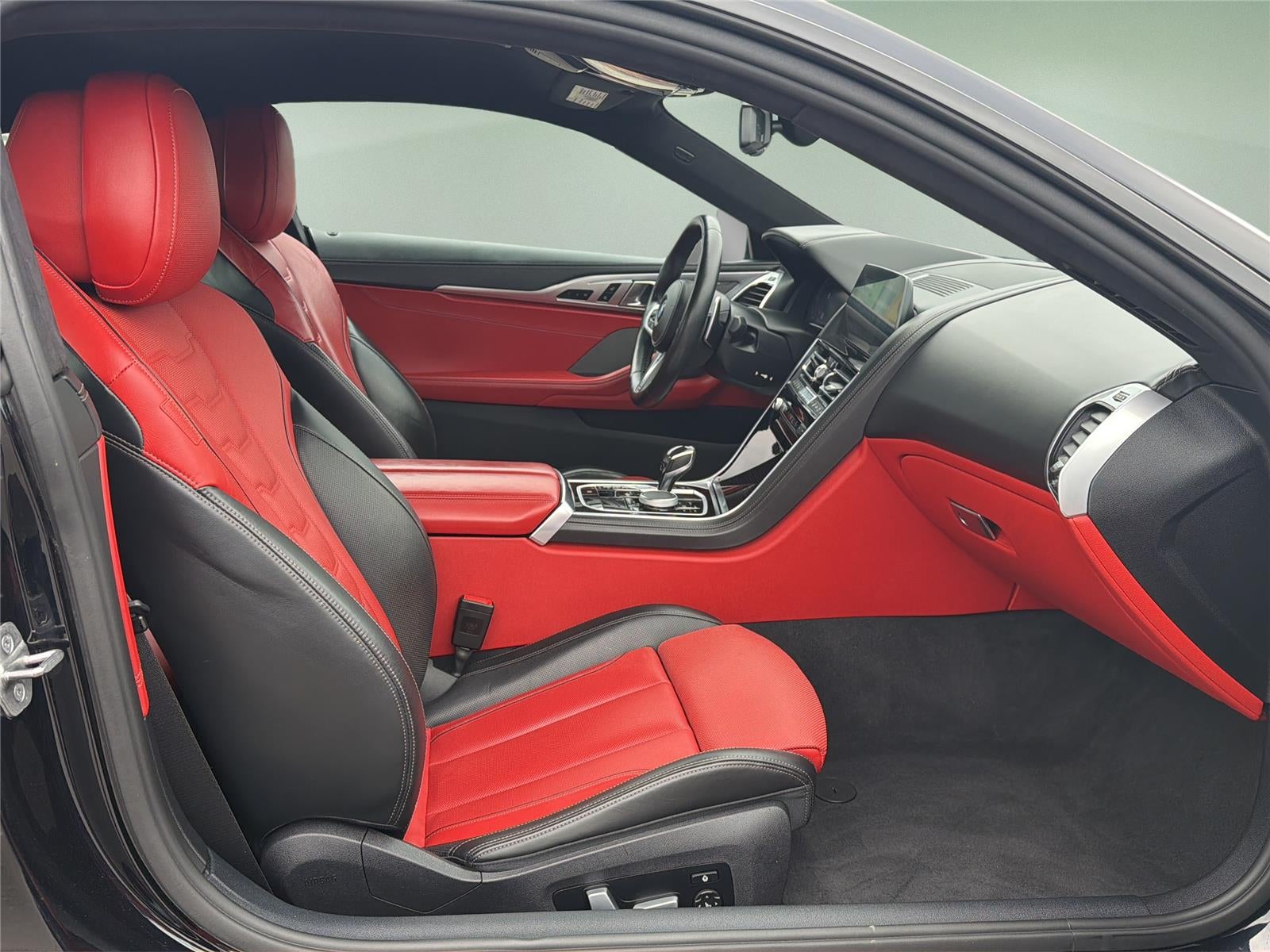 2022 BMW 8 Series 840i