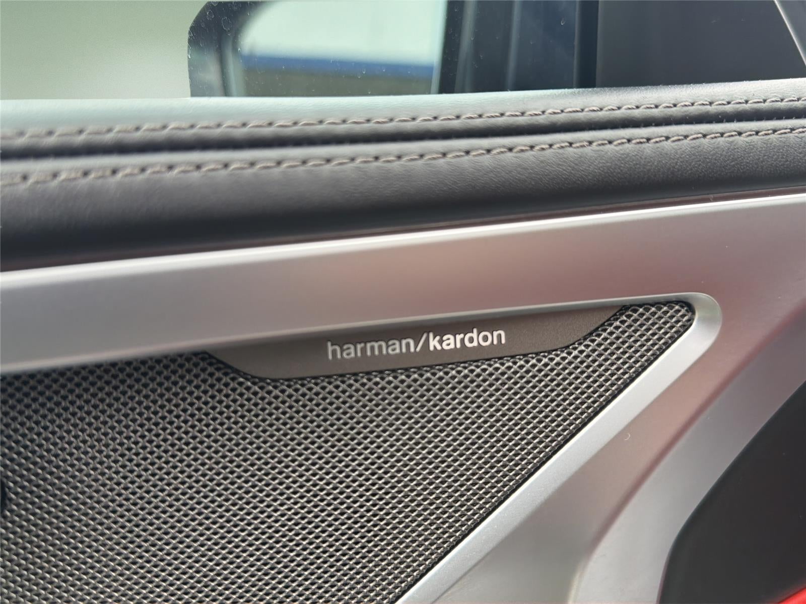 2022 BMW 8 Series 840i