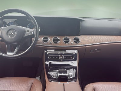 2017 Mercedes-Benz E 400 4MATIC®