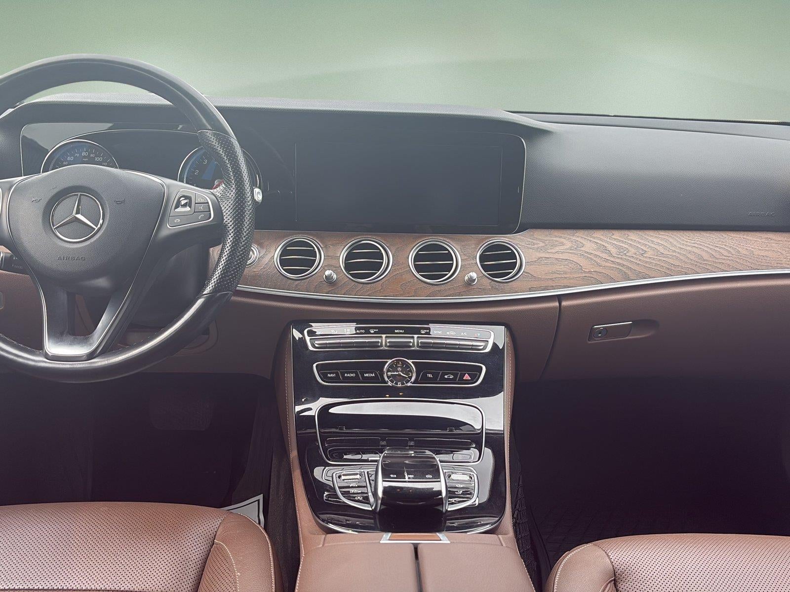 2017 Mercedes-Benz E 400 4MATIC®