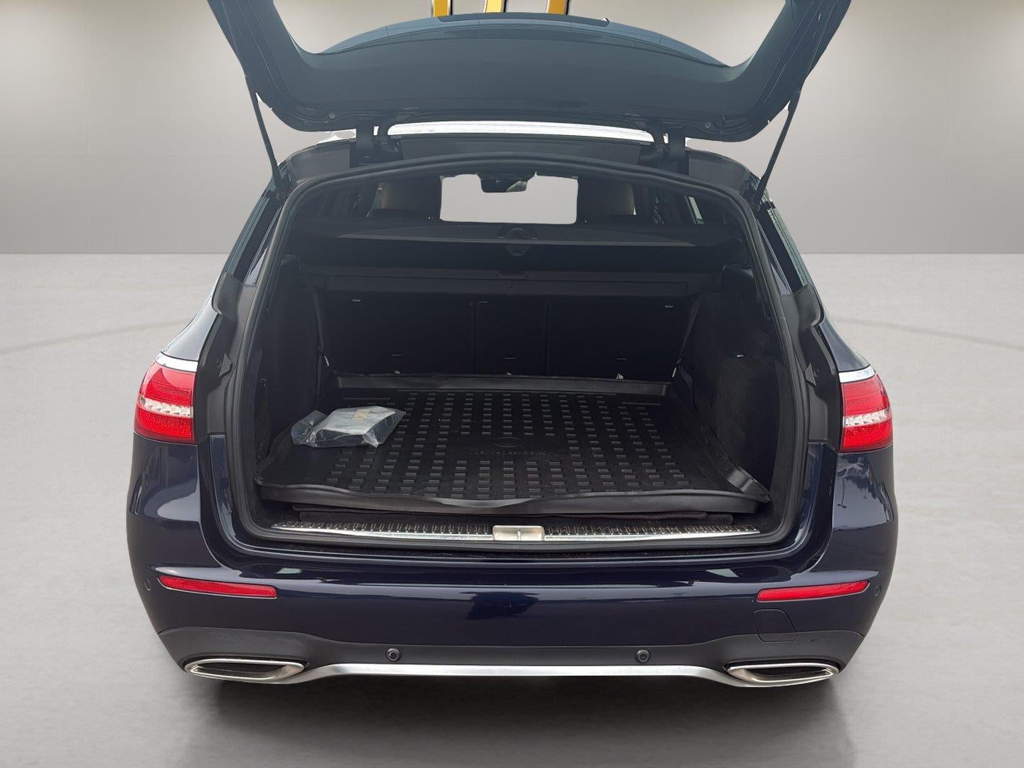 2017 Mercedes-Benz E 400 4MATIC®