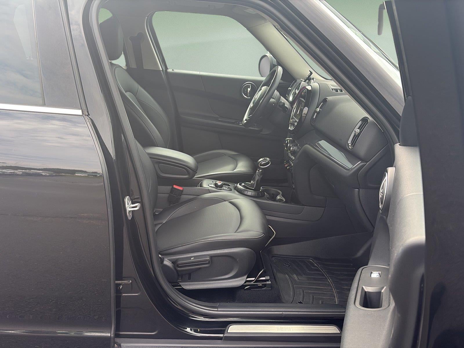 2017 MINI Countryman Cooper