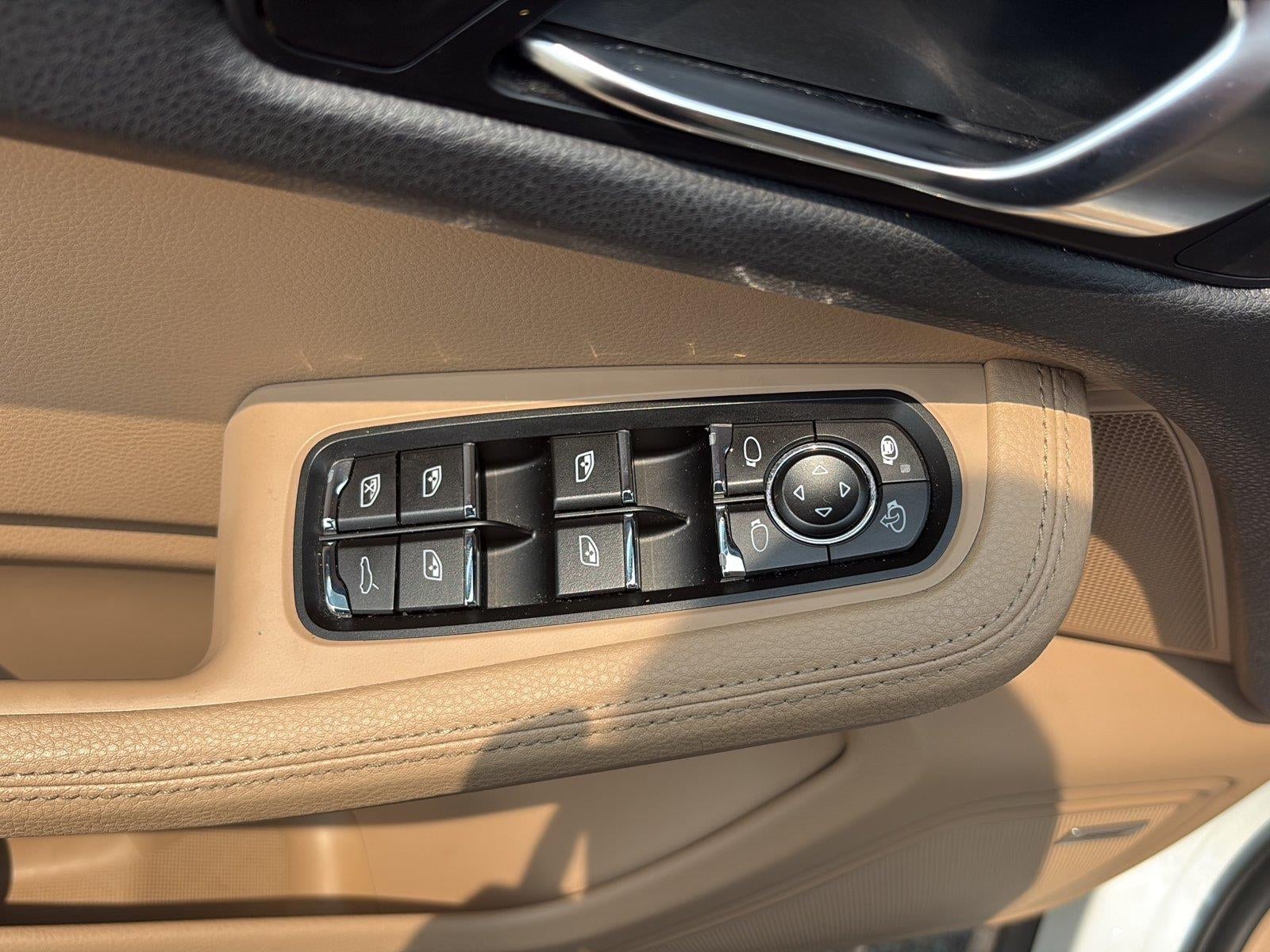 2020 Porsche Macan AWD