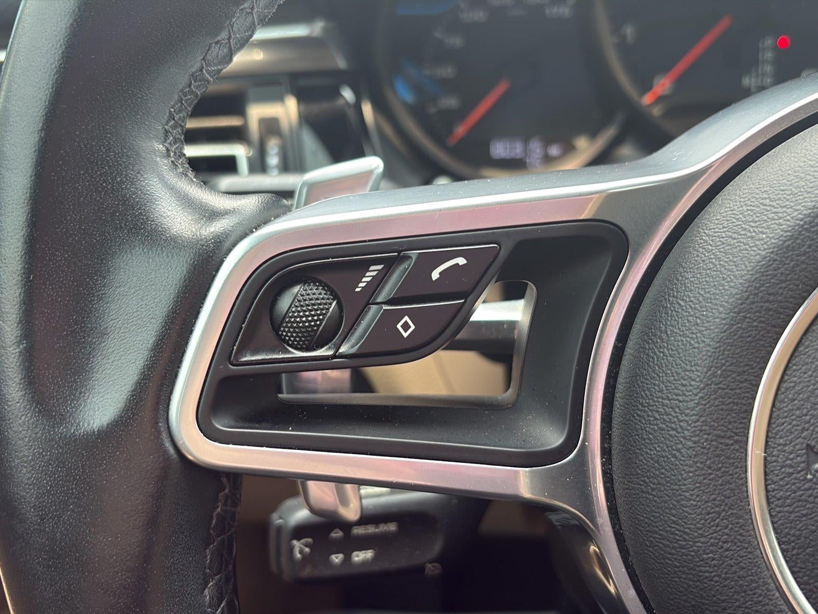 2020 Porsche Macan AWD