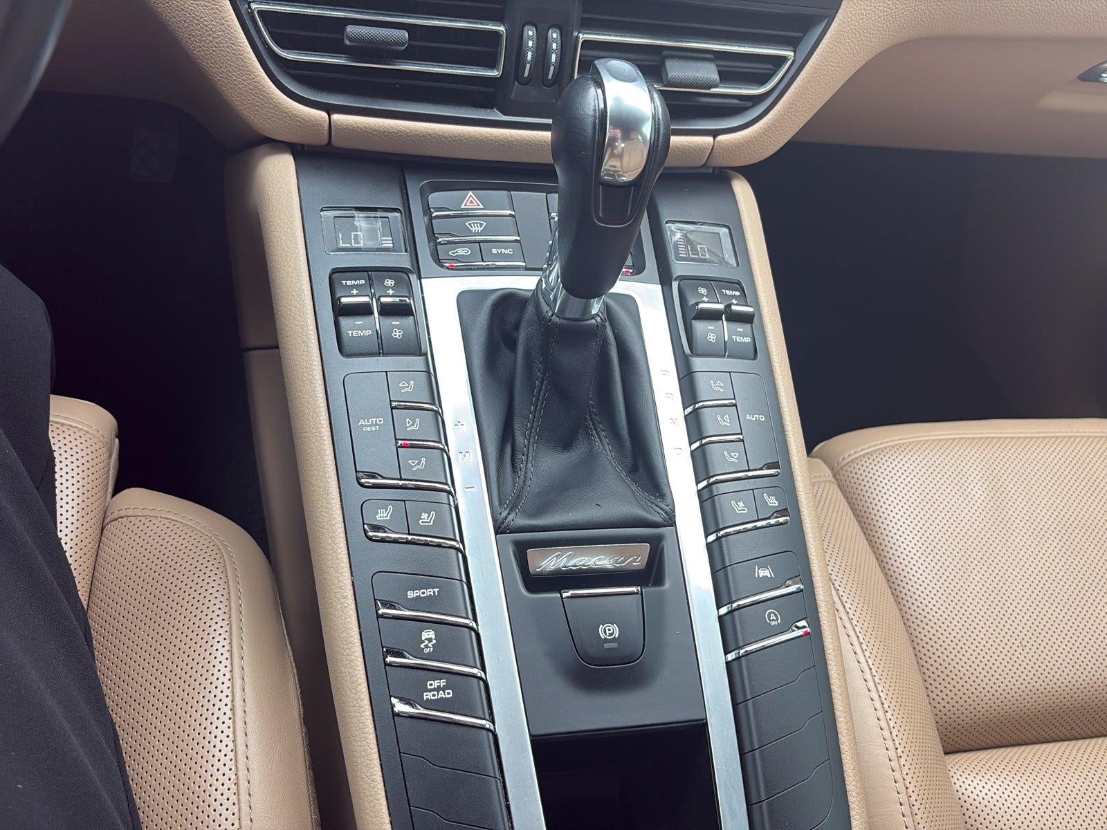 2020 Porsche Macan AWD