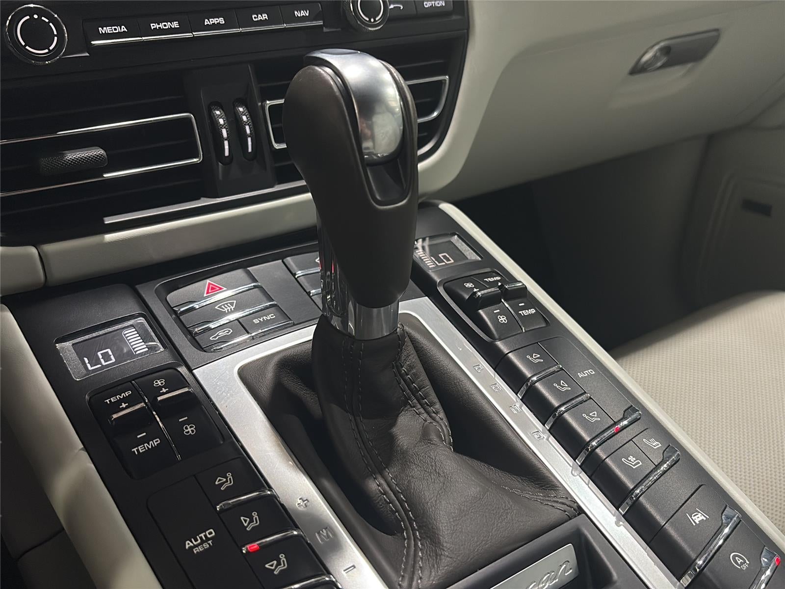 2020 Porsche Macan S