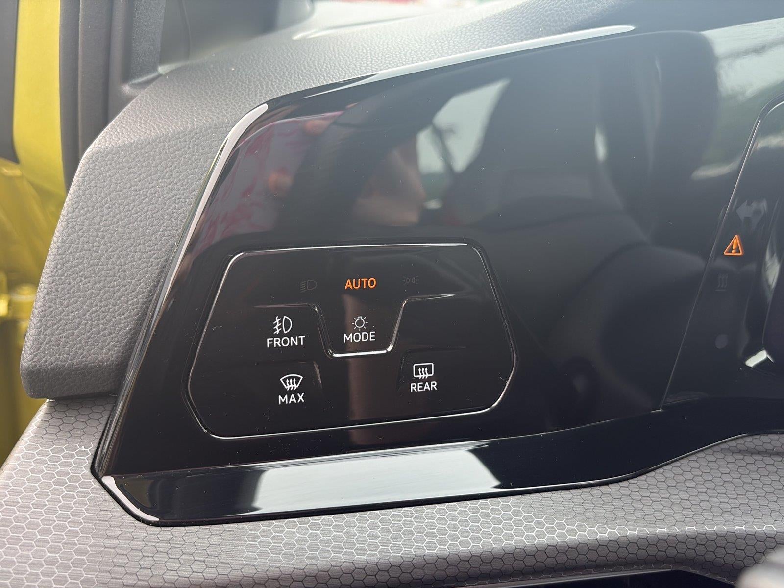 2022 Volkswagen Golf GTI 2.0T Autobahn
