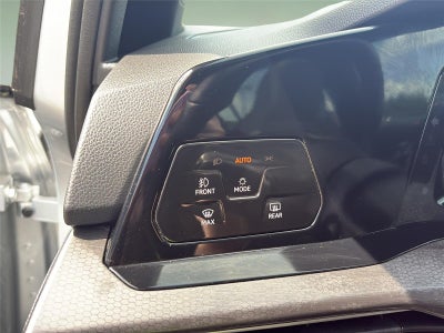 2022 Volkswagen Golf GTI SE