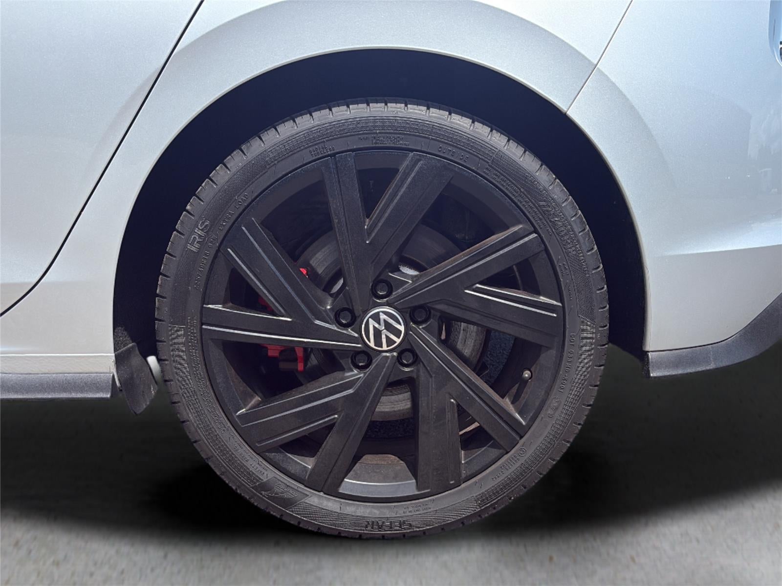 2022 Volkswagen Golf GTI SE