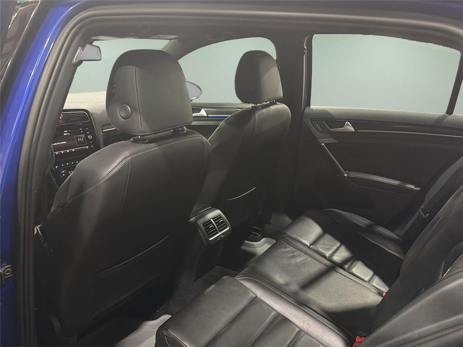 2016 Volkswagen Golf R Base