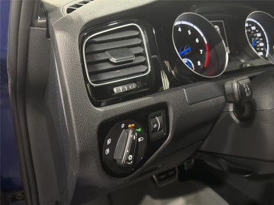 2016 Volkswagen Golf R Base