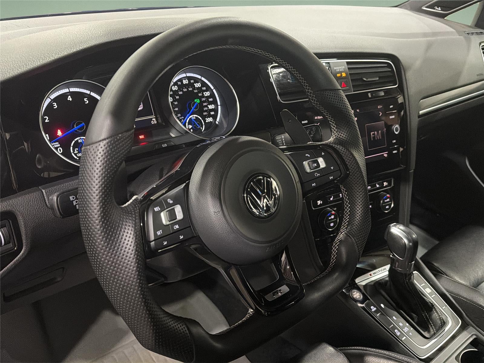 2016 Volkswagen Golf R Base