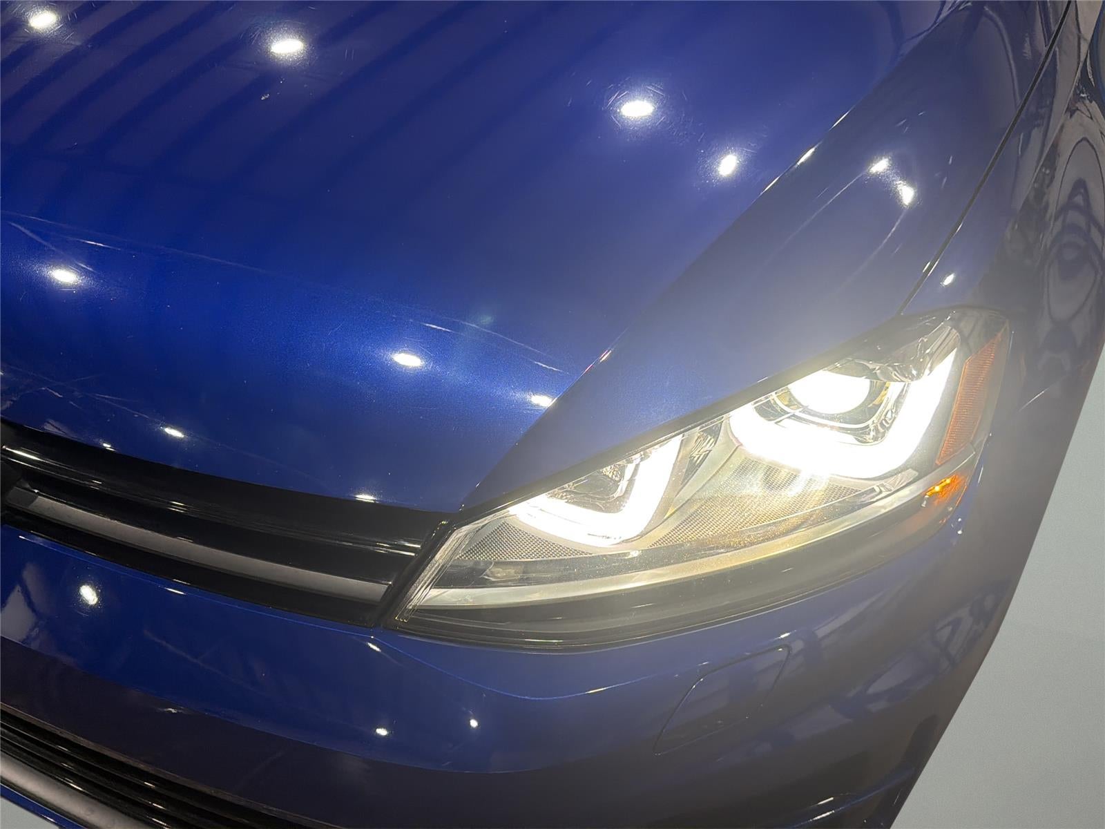 2016 Volkswagen Golf R Base
