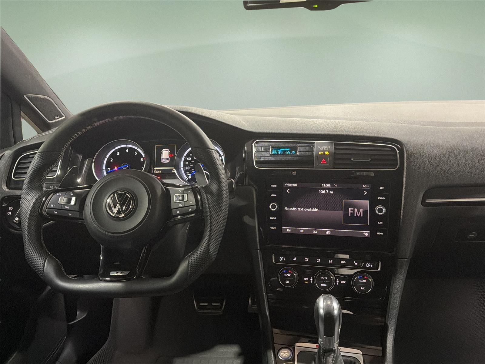 2016 Volkswagen Golf R Base