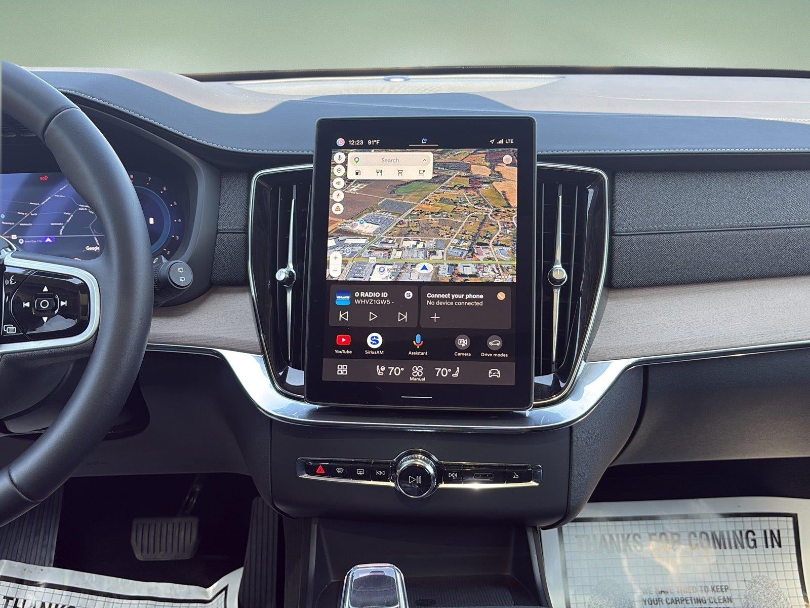 2025 Volvo XC90 Plus