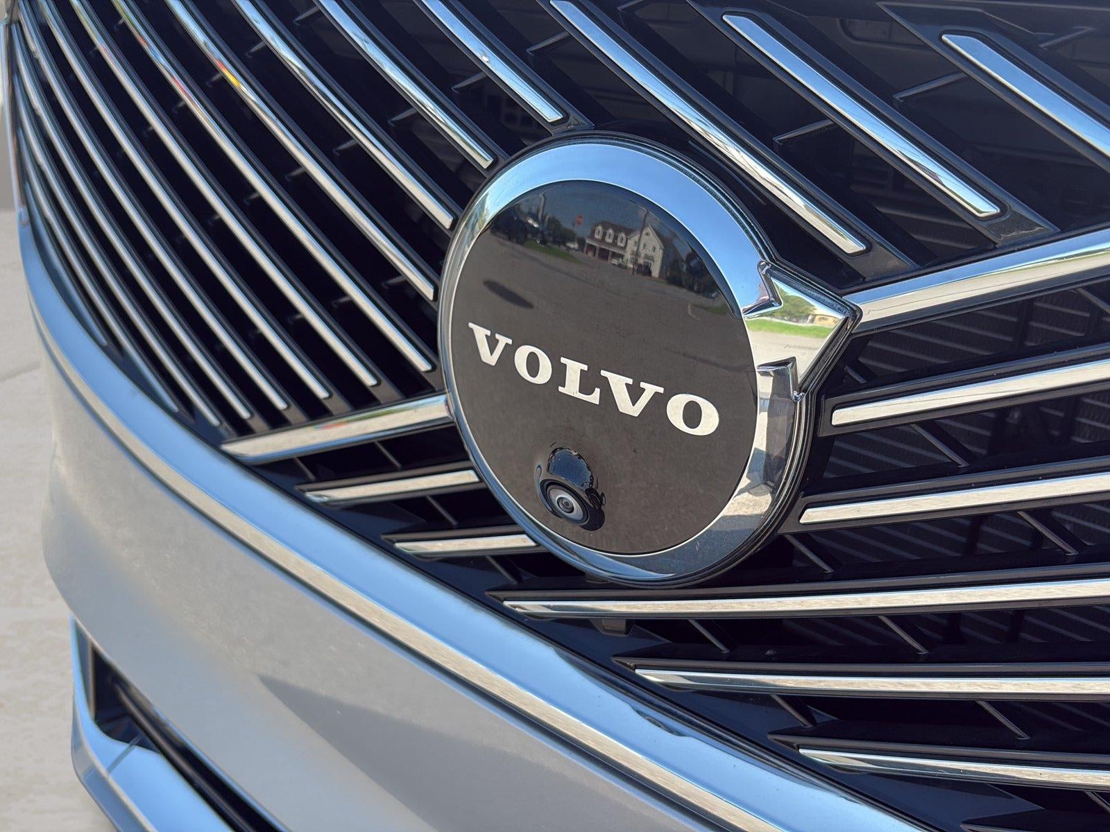 2025 Volvo XC90 Plus