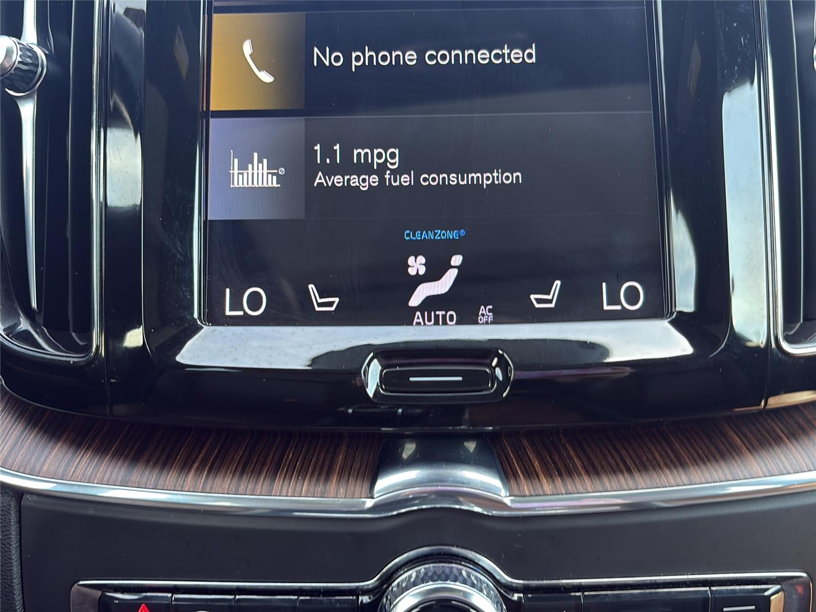 2021 Volvo XC60 Momentum