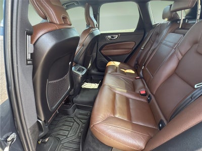 2021 Volvo XC60 Momentum