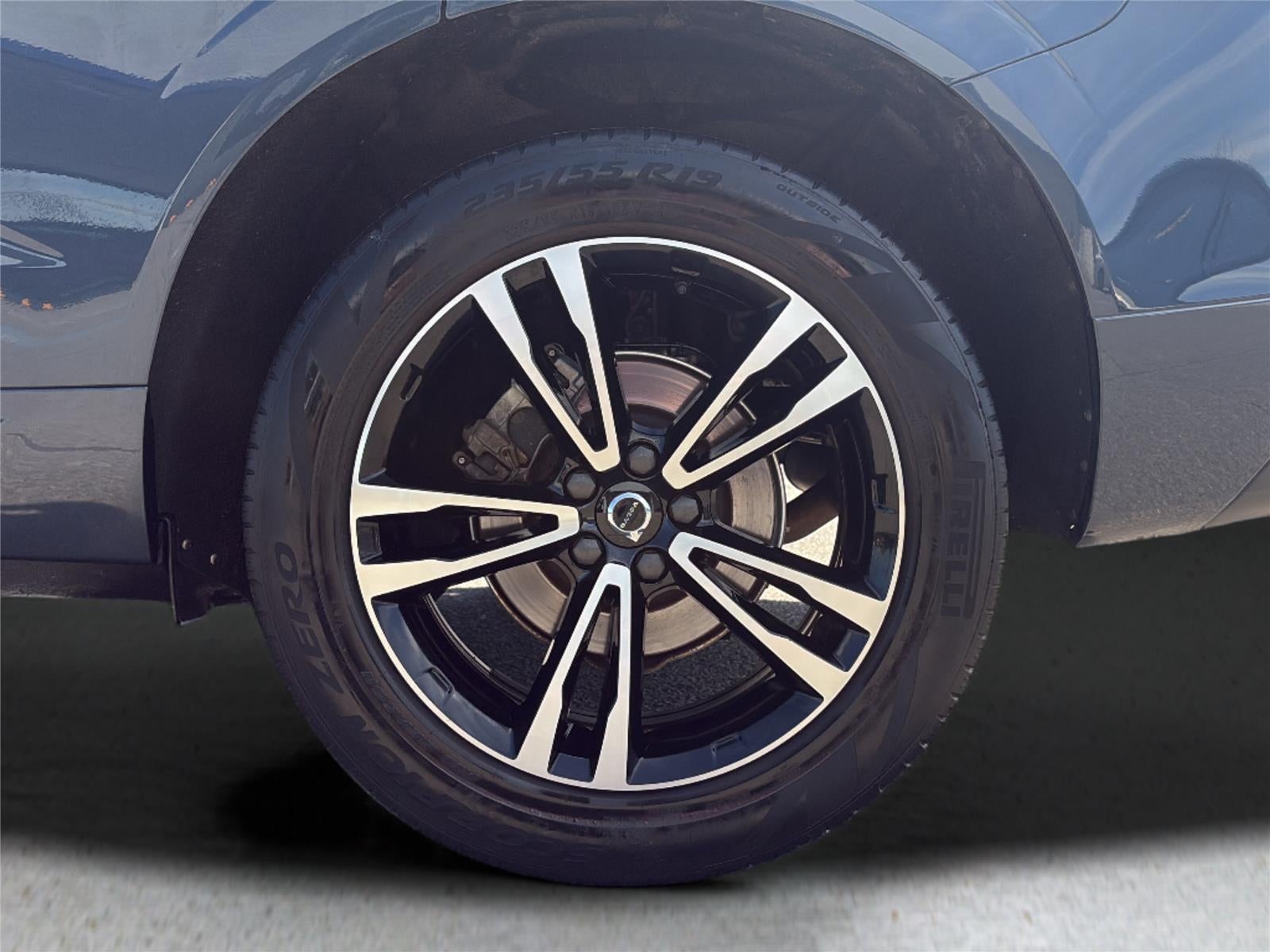2021 Volvo XC60 Momentum