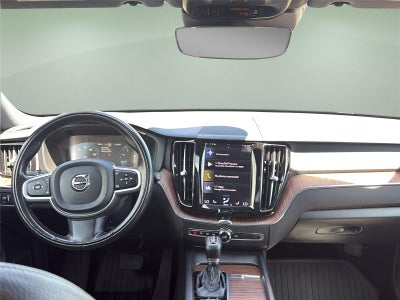2021 Volvo XC60 Momentum
