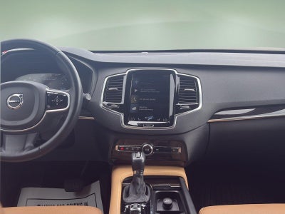 2018 Volvo XC90 T6 Momentum
