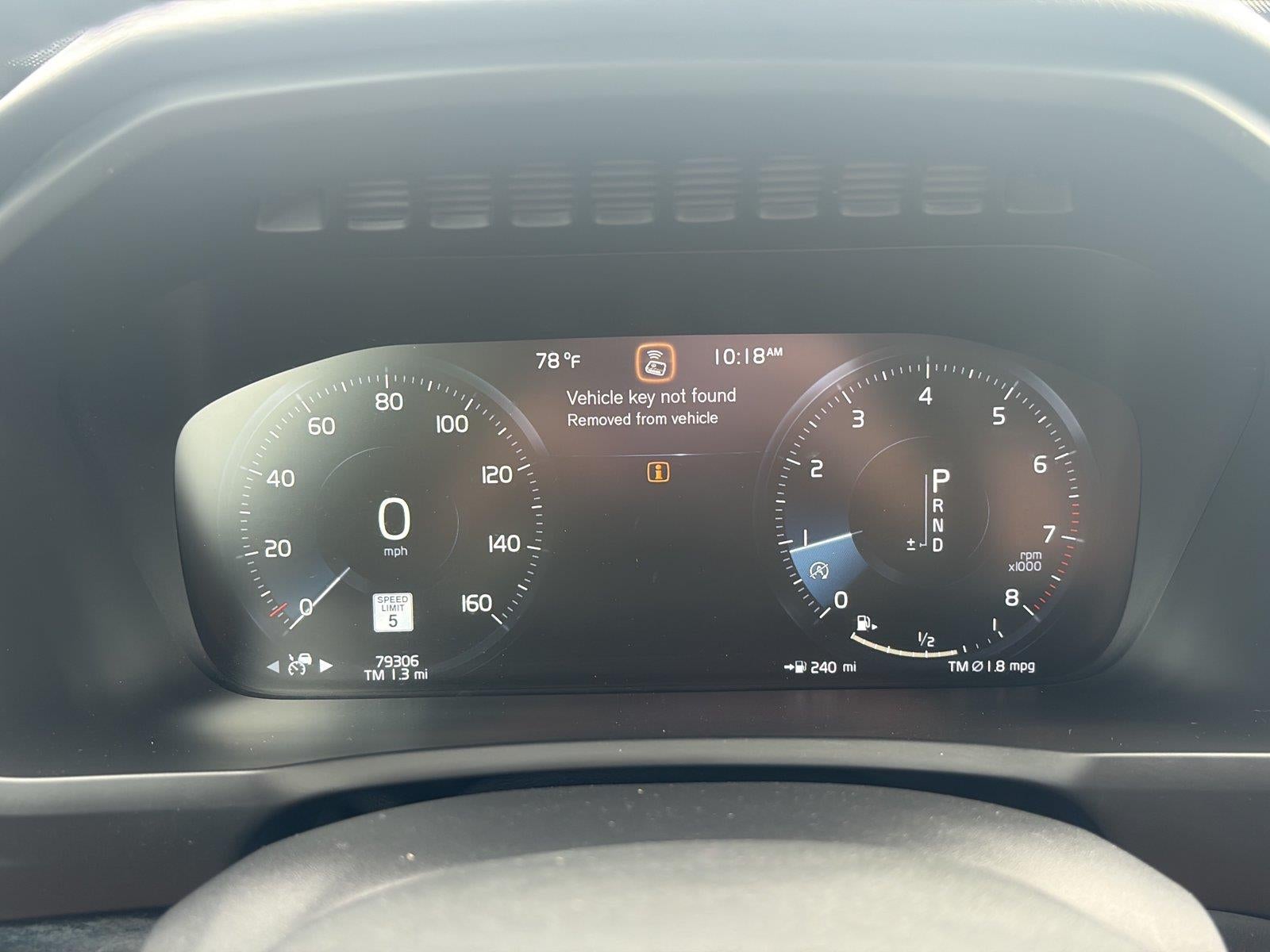 2018 Volvo XC90 T6 Momentum
