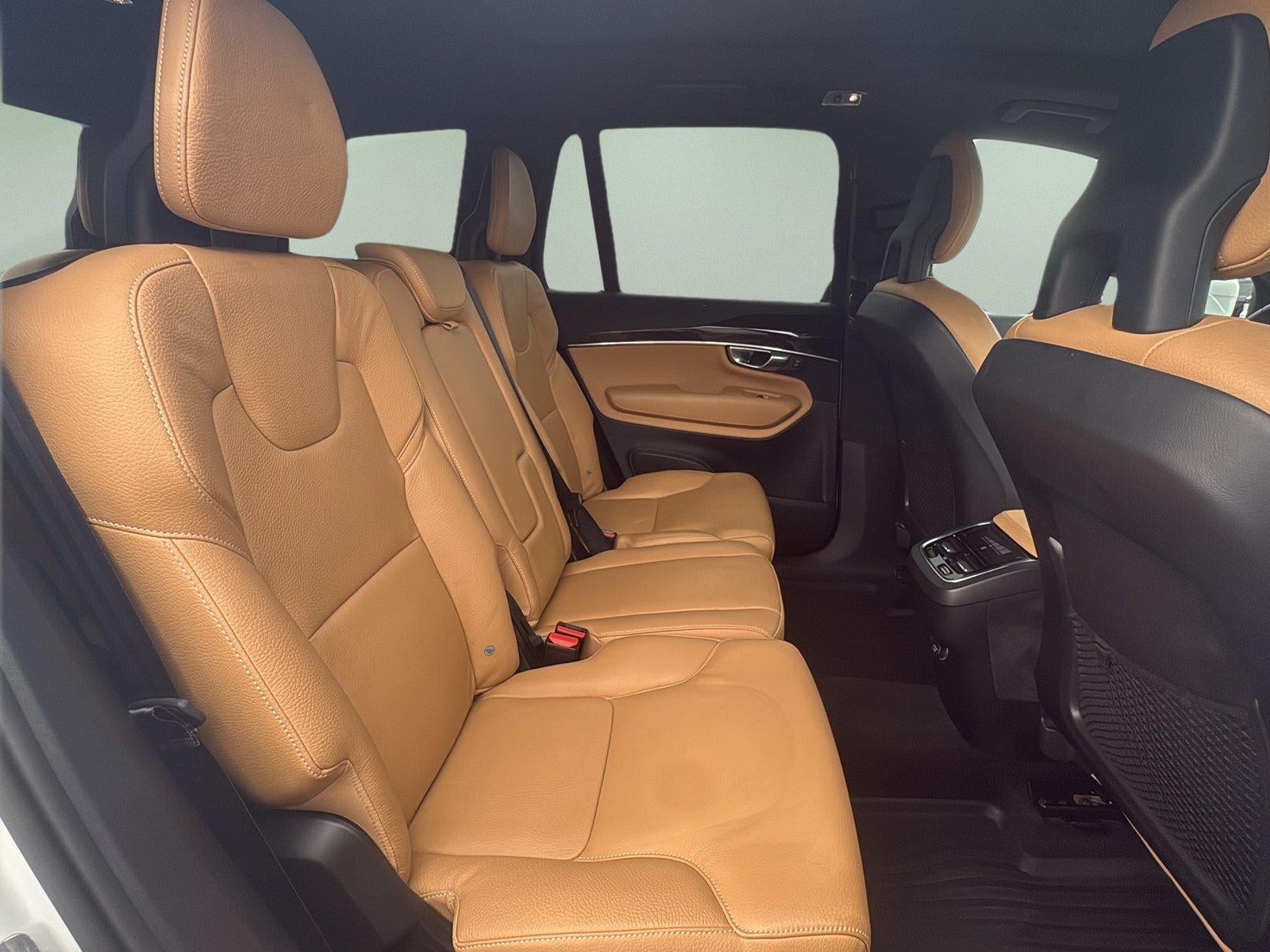 2018 Volvo XC90 T6 Momentum