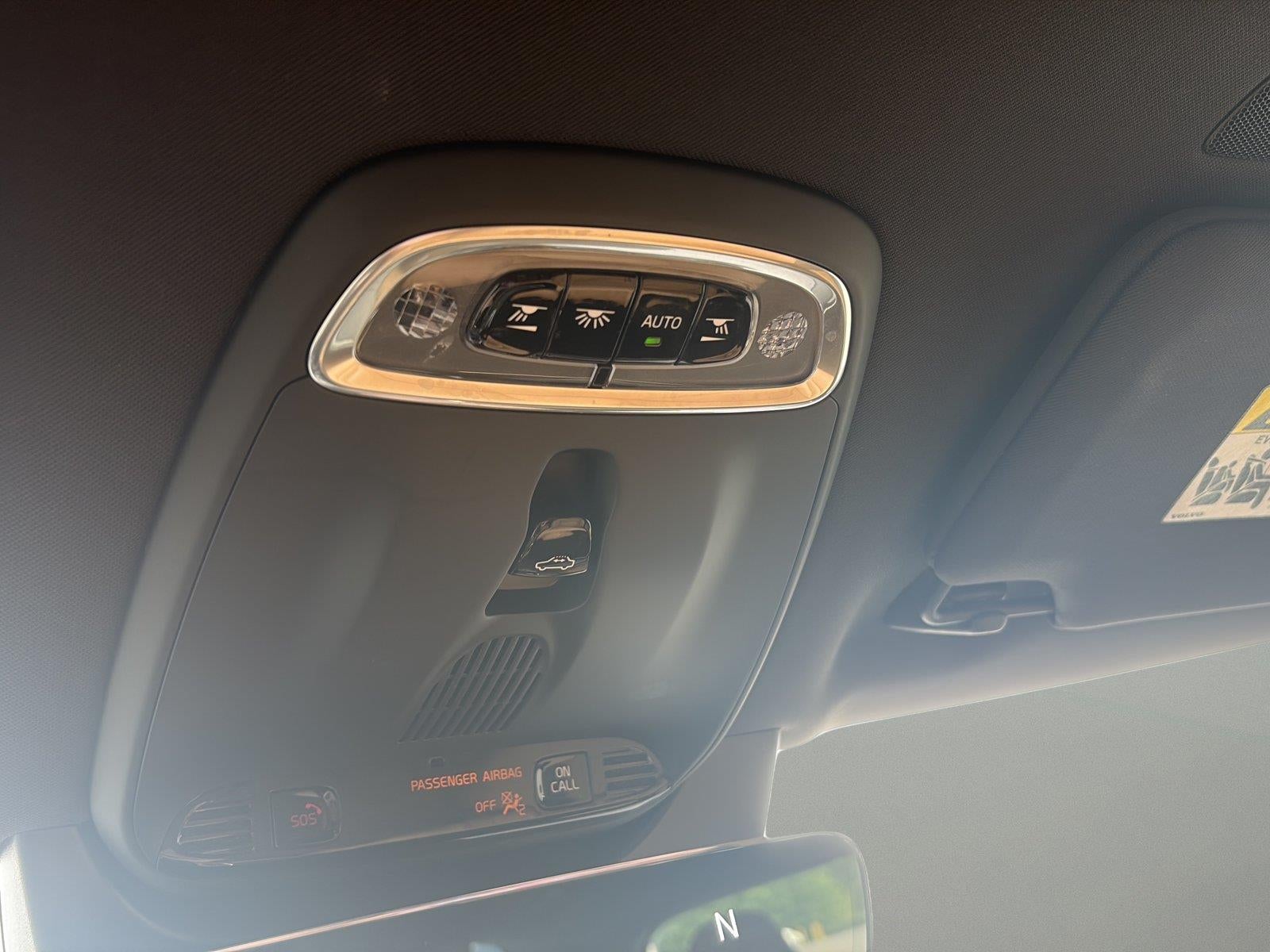 2018 Volvo XC90 T6 Momentum