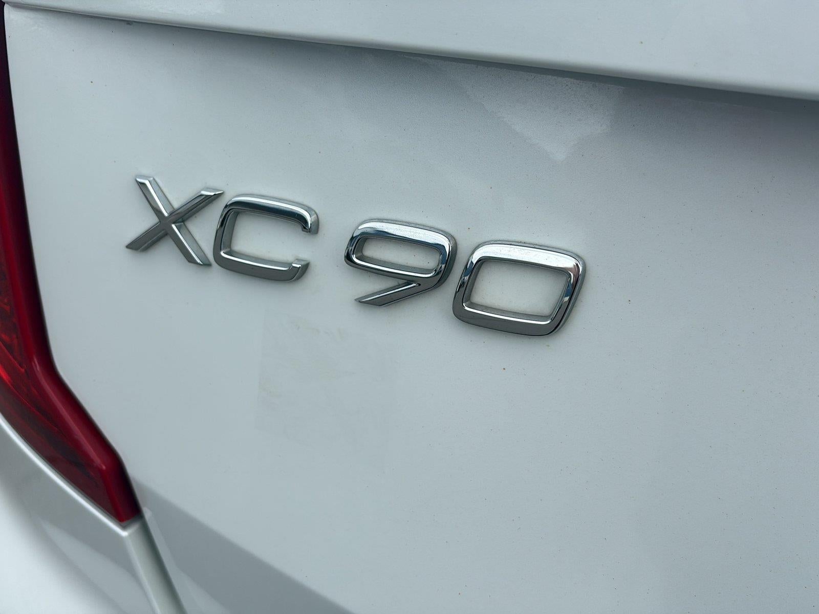 2018 Volvo XC90 T6 Momentum