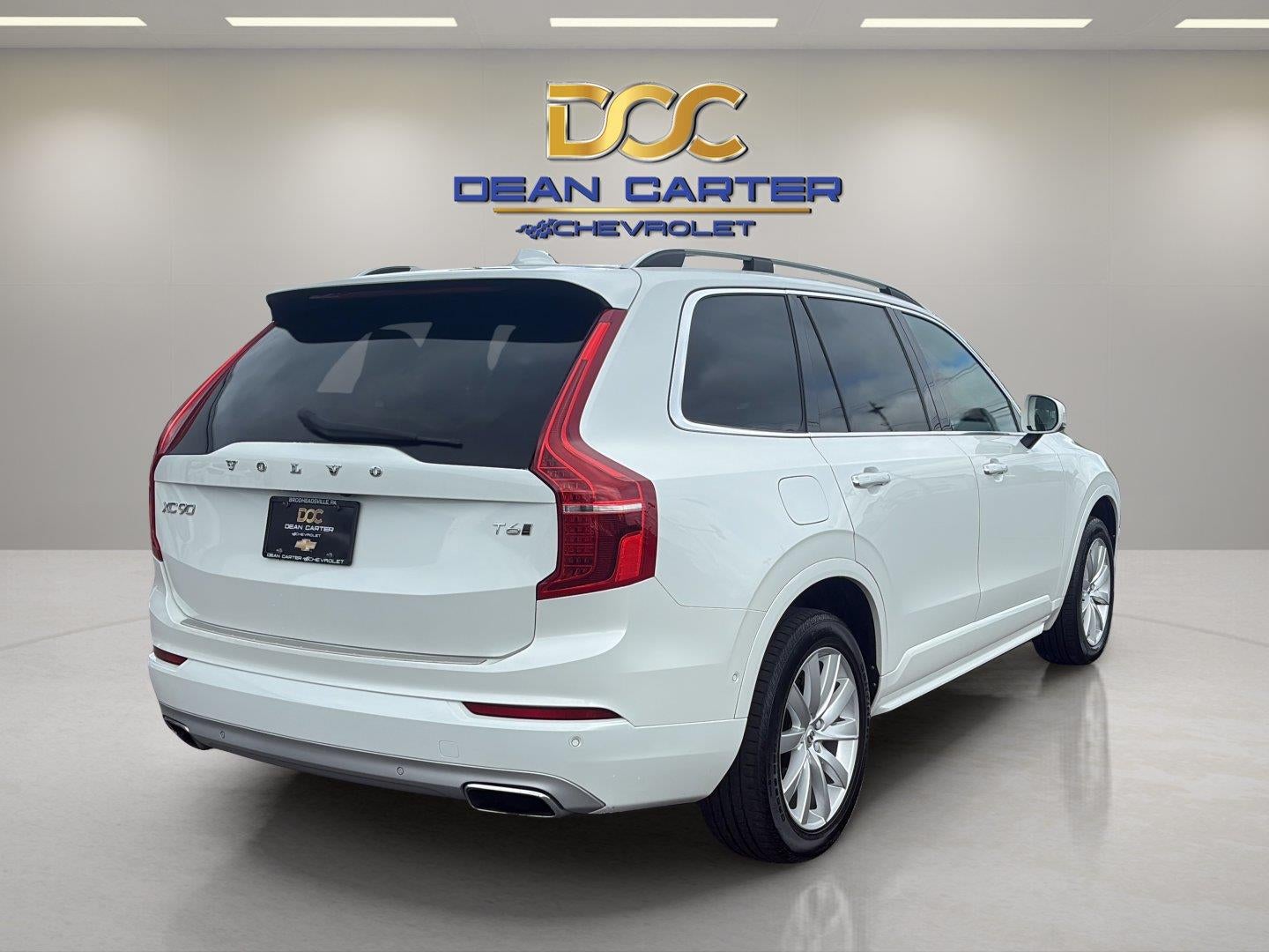 2018 Volvo XC90 T6 Momentum