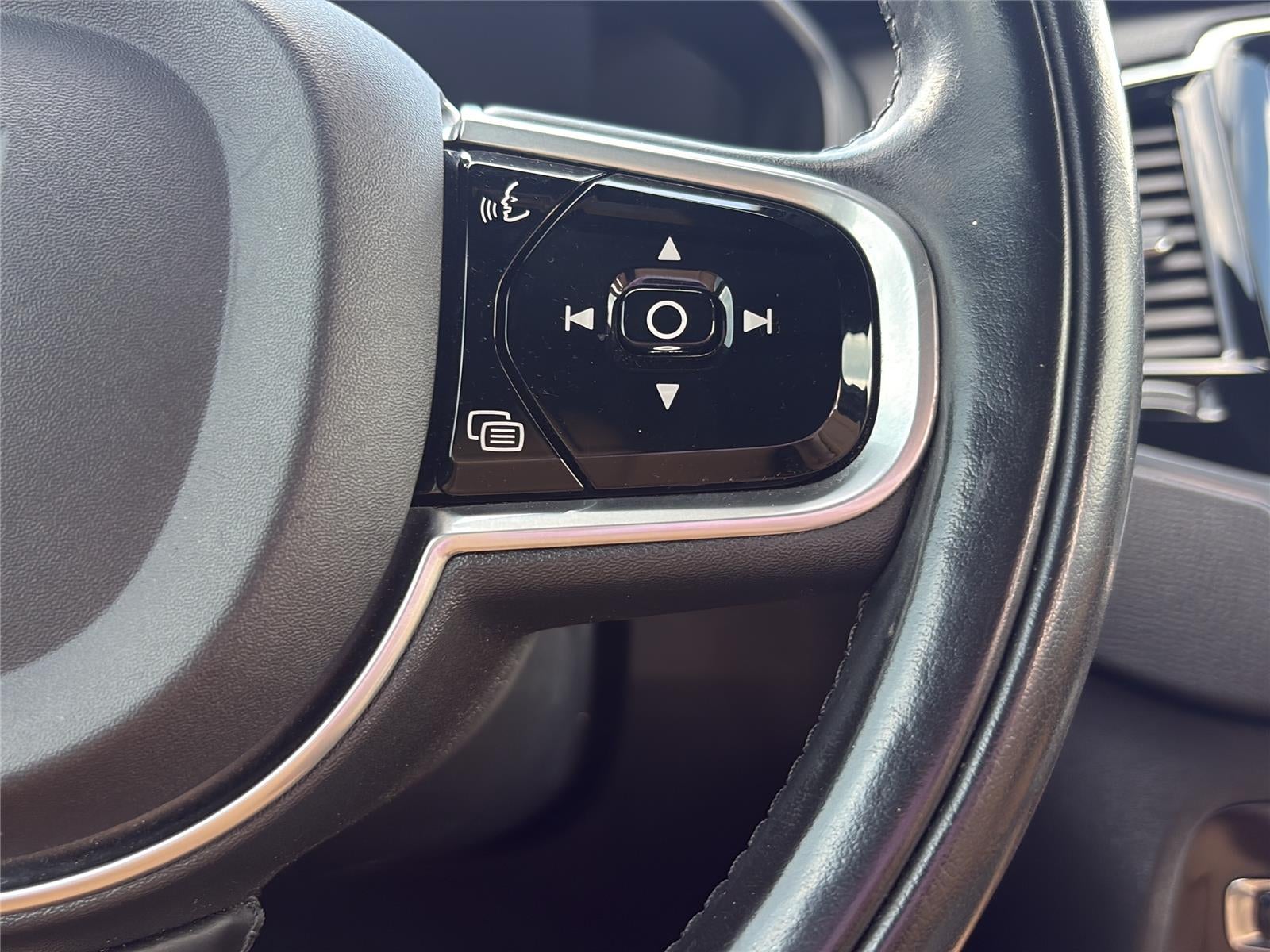 2018 Volvo XC90 Momentum