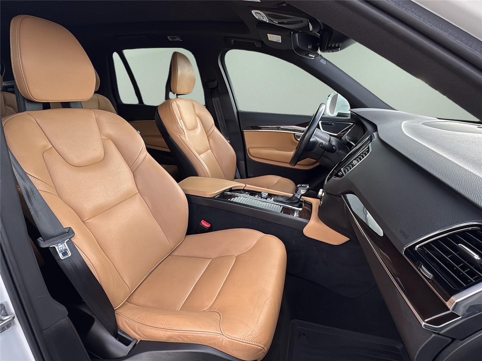 2018 Volvo XC90 Momentum