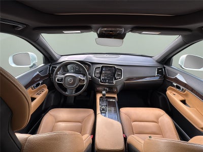 2018 Volvo XC90 Momentum