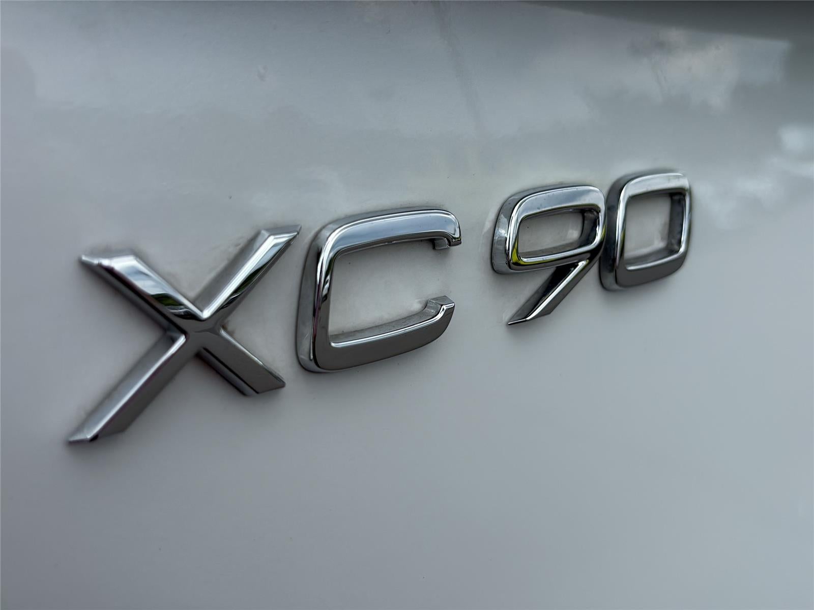 2018 Volvo XC90 Momentum