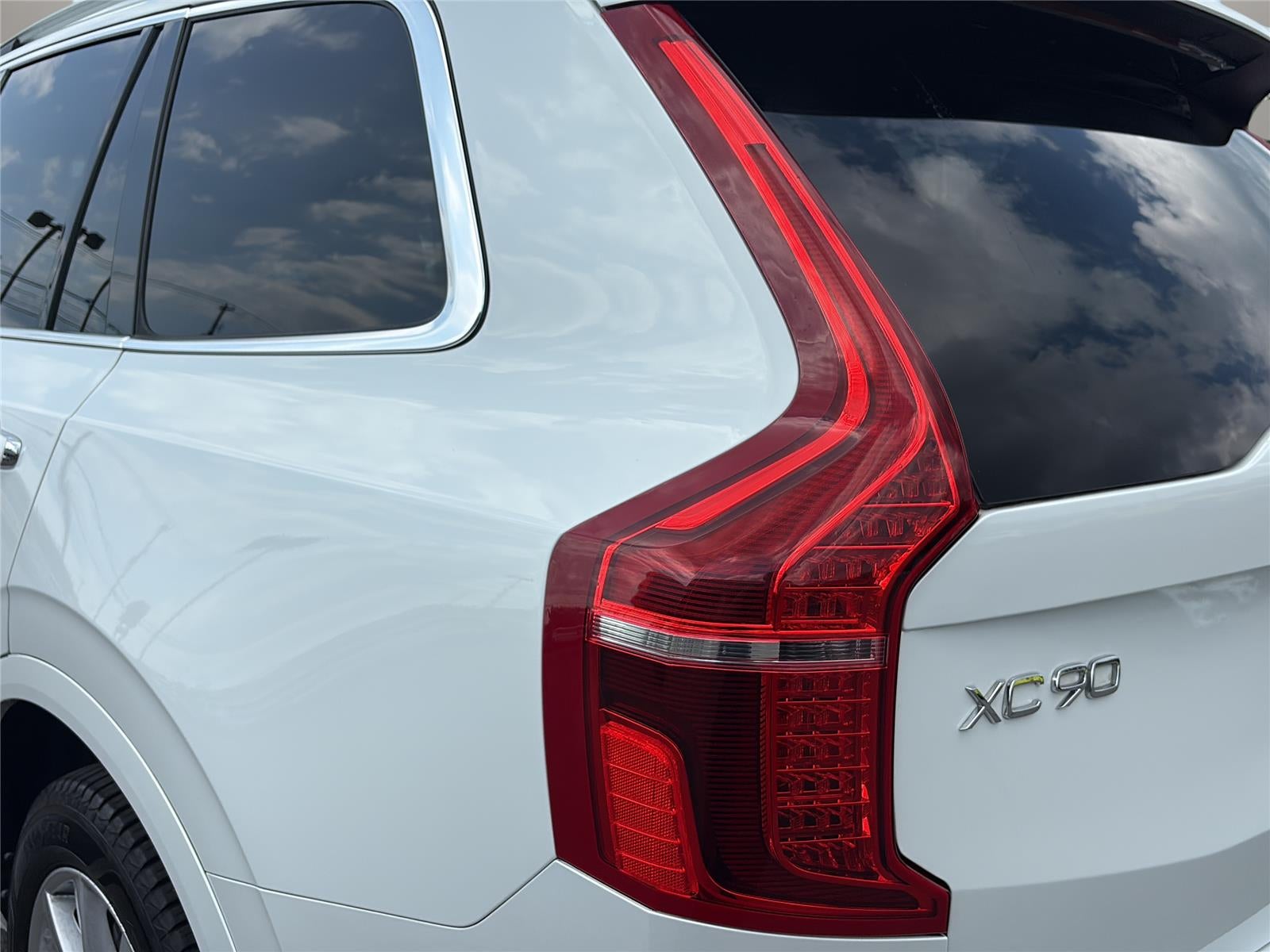 2018 Volvo XC90 Momentum
