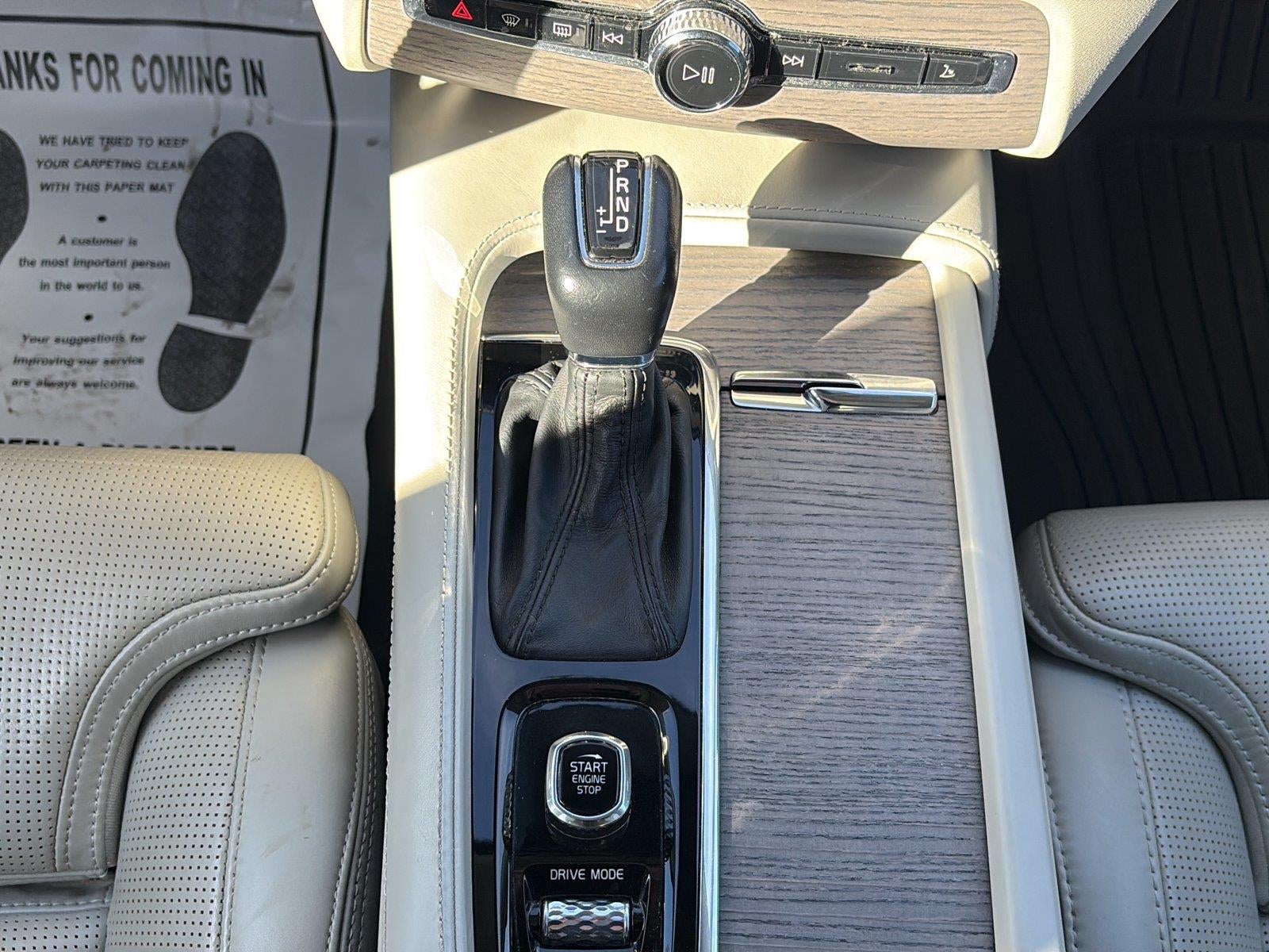 2021 Volvo XC90 T6 Inscription 7 Passenger