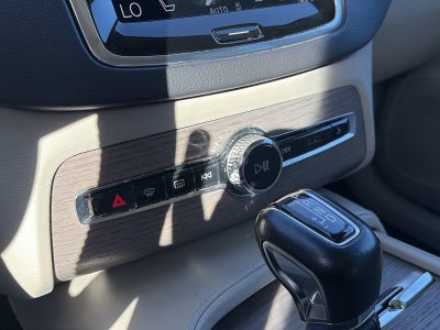2021 Volvo XC90 T6 Inscription 7 Passenger