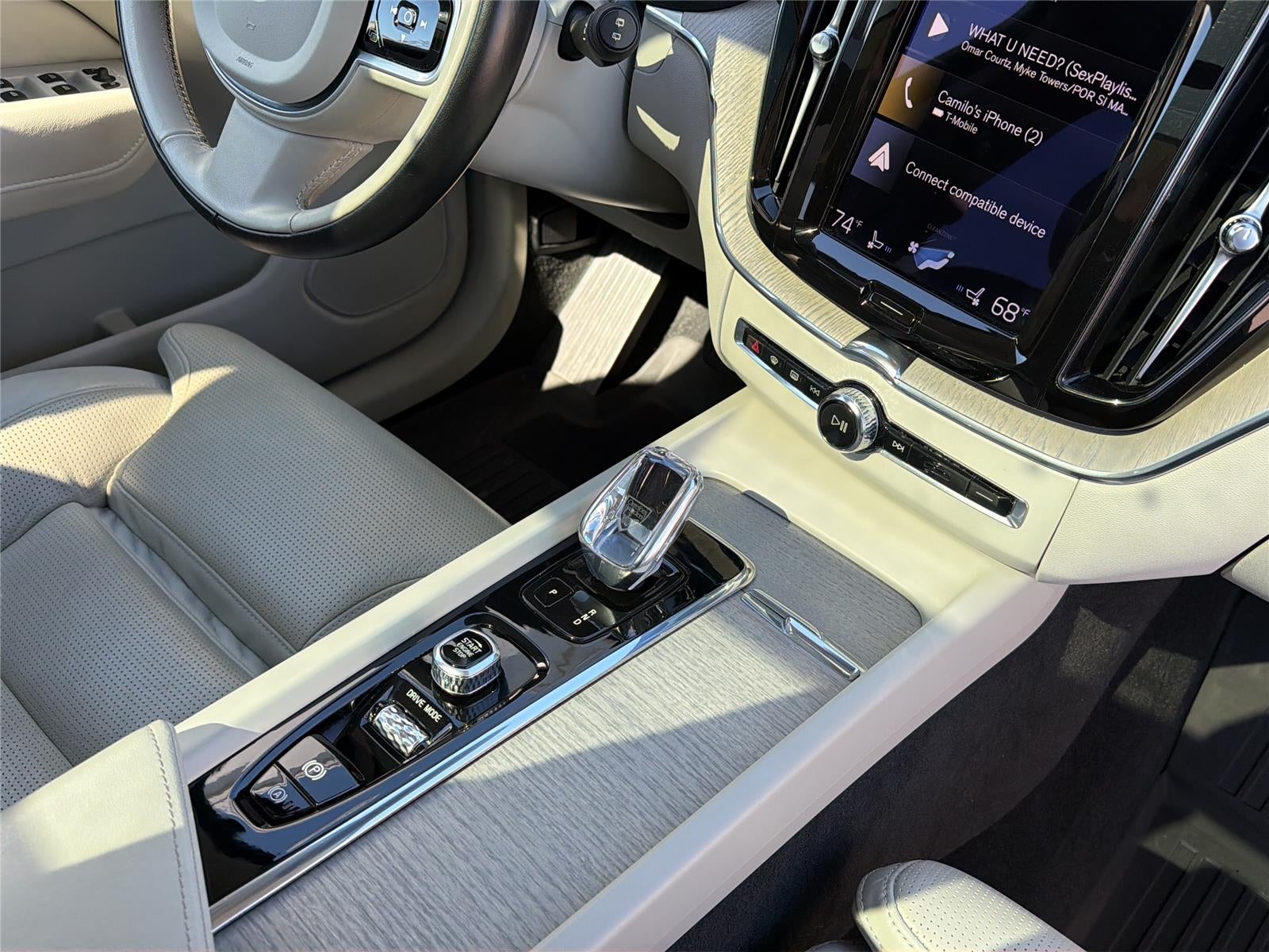 2021 Volvo XC60 Inscription Expression